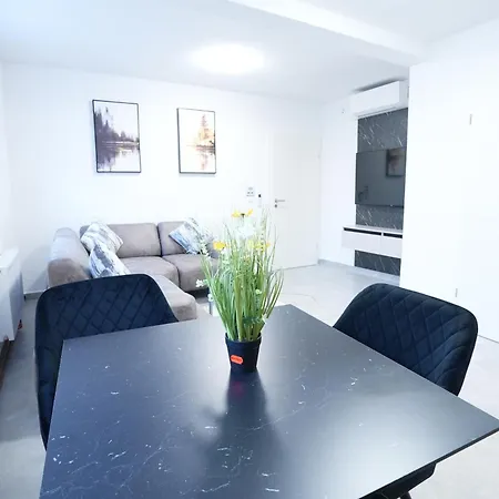 Luxury - Ib - Gemuetliches Iii Stock Apartamento *