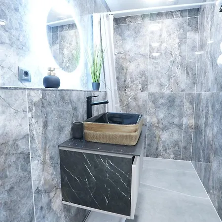 Luxury - Ib - Gemuetliches Iii Stock *